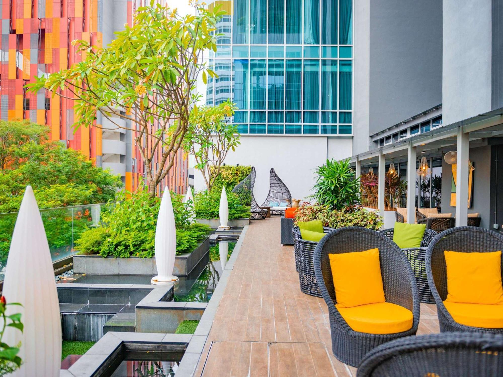 เมอร์เคียว สิงค์โปร์ บูกิส Hotel สิงคโปร์ ภายนอก รูปภาพ